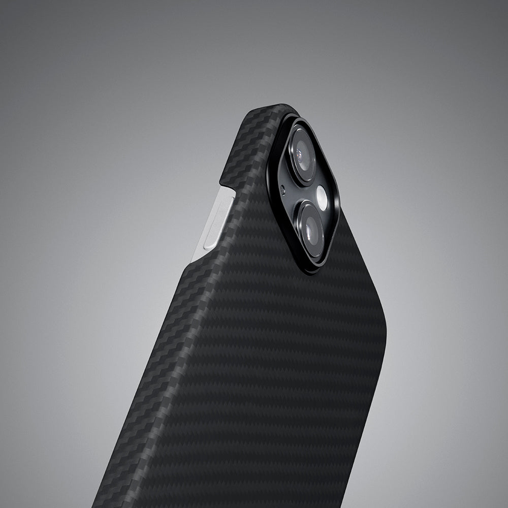 Pitaka Ultra-Slim Classic Serisi iPhone 14 M-safe Şarj Özellikli 1500D Aramid Fiber Black-Grey Twill Kılıf Pitaka Ultra-Slim Classic Serisi iPhone 14 M-safe Şarj Özellikli 1500D Aramid Fiber Black-Grey Twill Kılıf